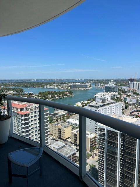 Small Image of 6365 COLLINS AVENUE #2811, Miami Beach Number 10