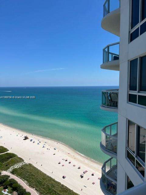 Small Image of 6365 COLLINS AVENUE #2811, Miami Beach Number 11