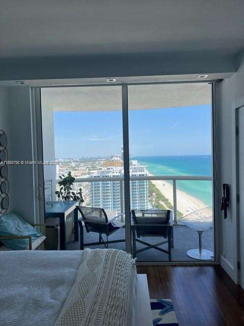 Small Image of 6365 COLLINS AVENUE #2811, Miami Beach Number 4