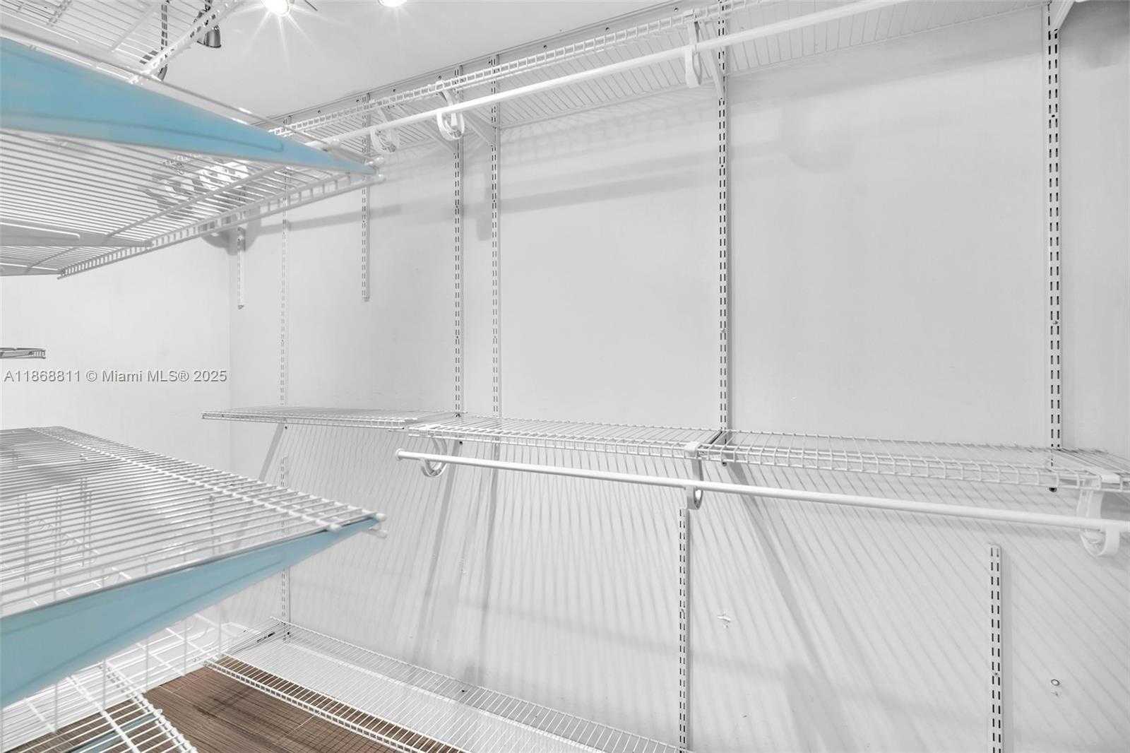 Small Image of 2000 BAY DR #204, Miami Beach Number 20