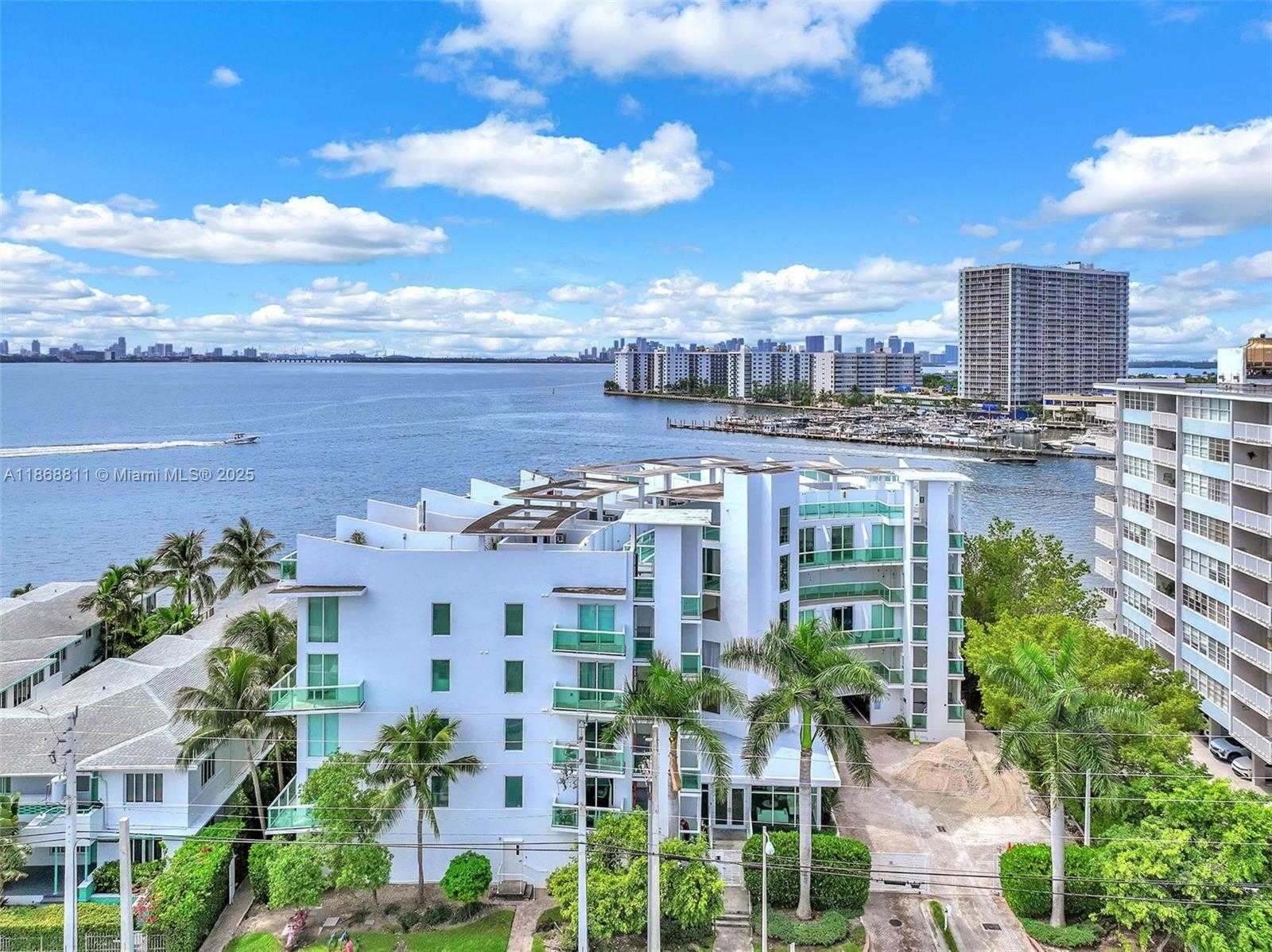 Small Image of 2000 BAY DR #204, Miami Beach Number 34