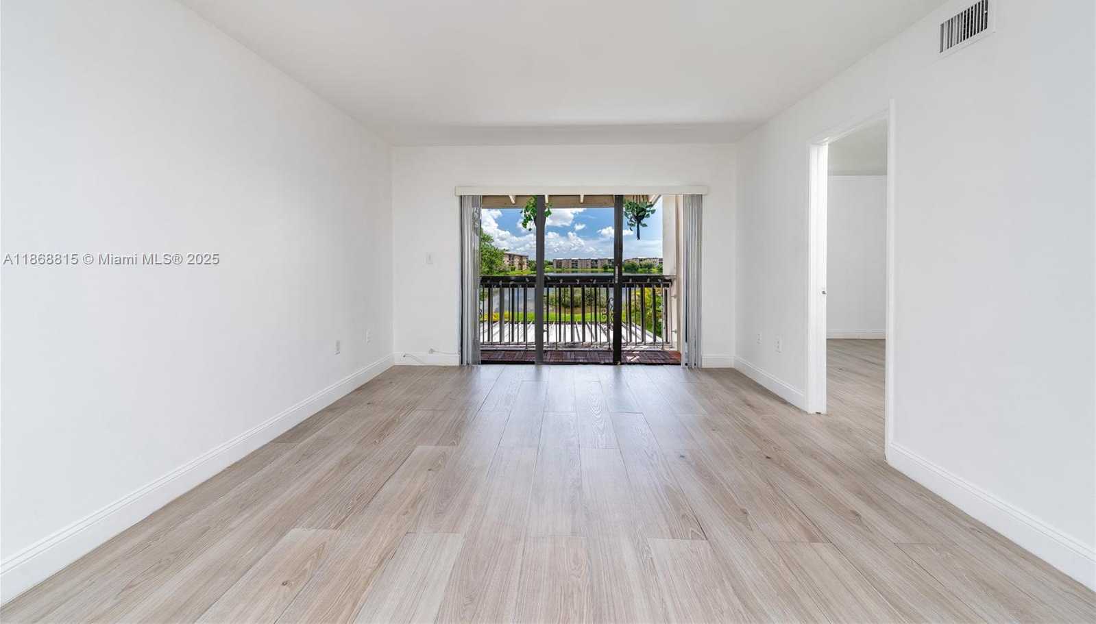 Small Image of 8875 FONTAINEBLEAU BLVD #204, Miami Number 18