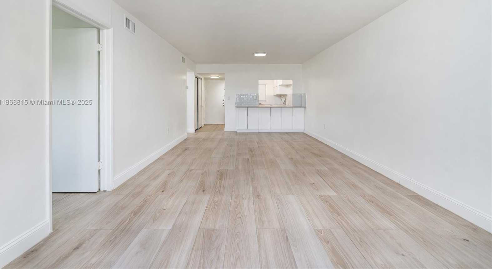 Small Image of 8875 FONTAINEBLEAU BLVD #204, Miami Number 7