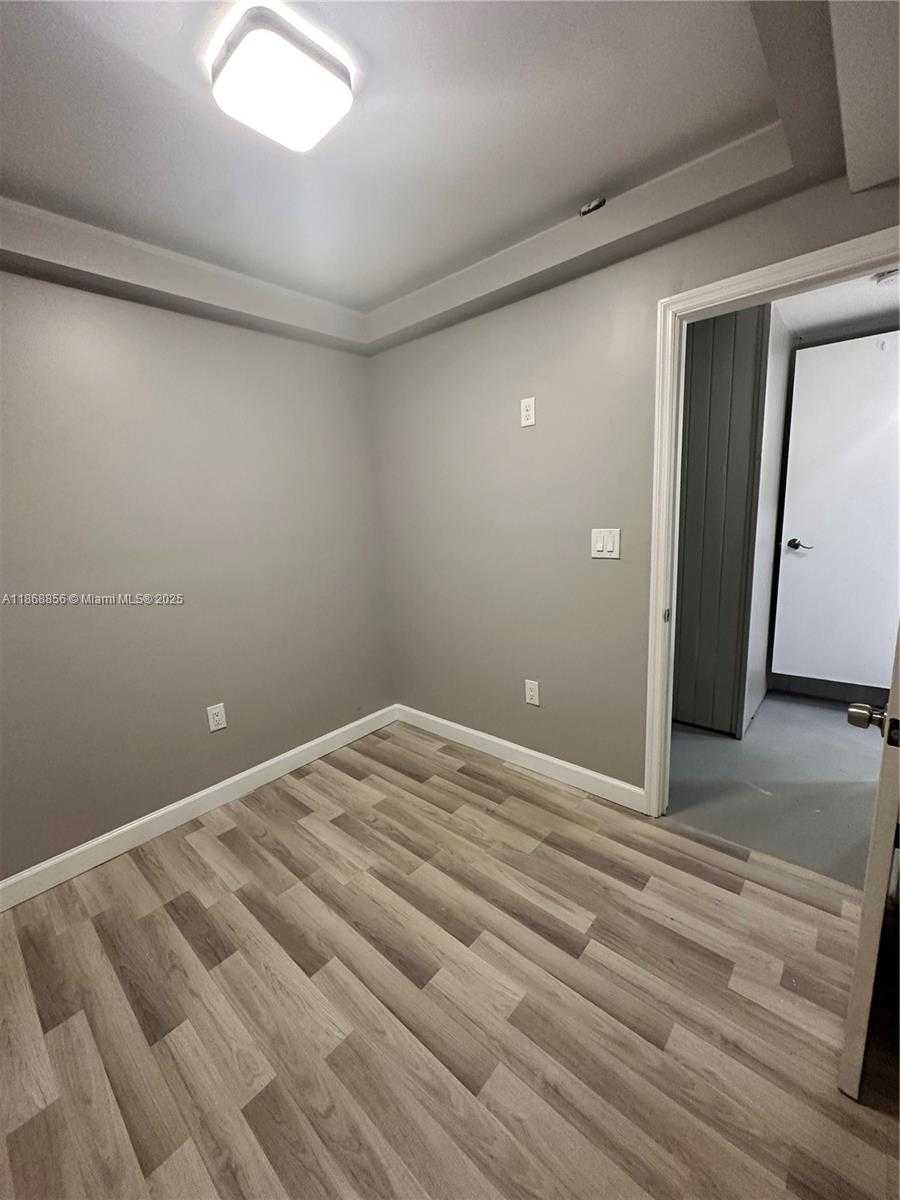 Small Image of 8003 NORTH WEST 70TH AVE, Tamarac Number 17