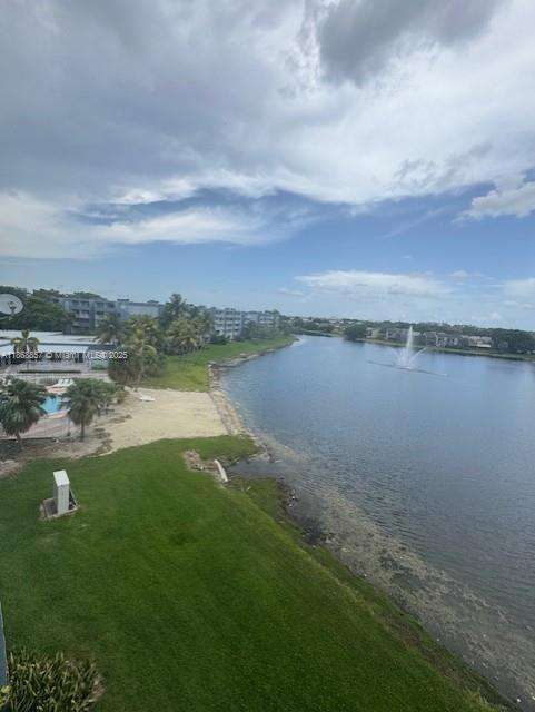 Small Image of 9351 FONTAINEBLEAU BLVD #B410, Miami Number 13