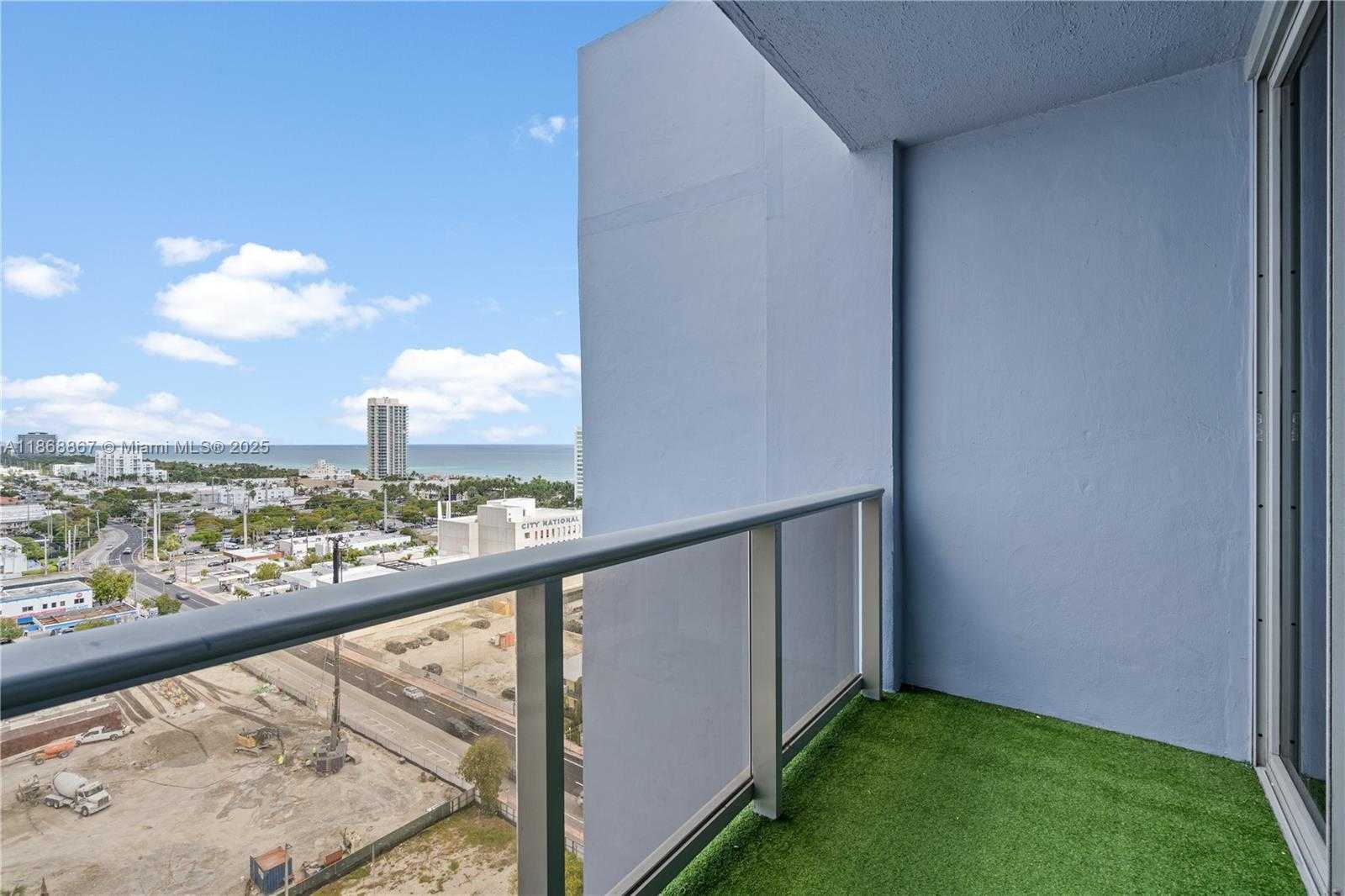 Small Image of 401 69TH ST #1605, Miami Beach Number 12