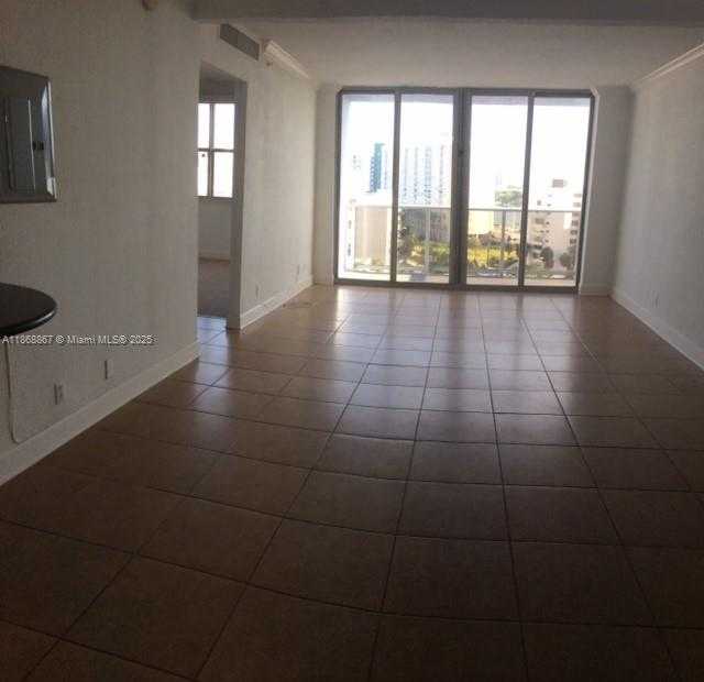Small Image of 401 69TH ST #1605, Miami Beach Number 17