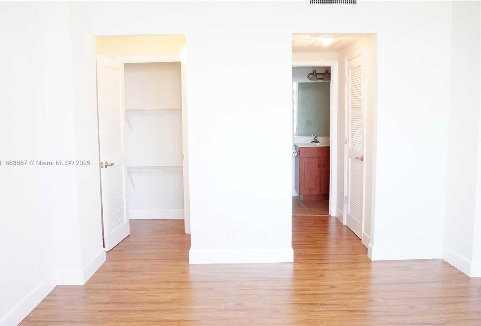 Small Image of 401 69TH ST #1605, Miami Beach Number 19