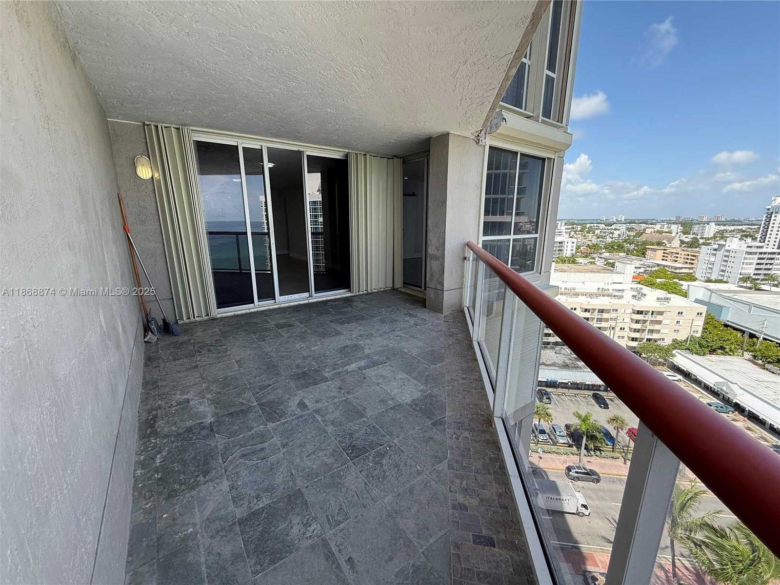 Small Image of 6767 COLLINS AVE #1501, Miami Beach Number 20