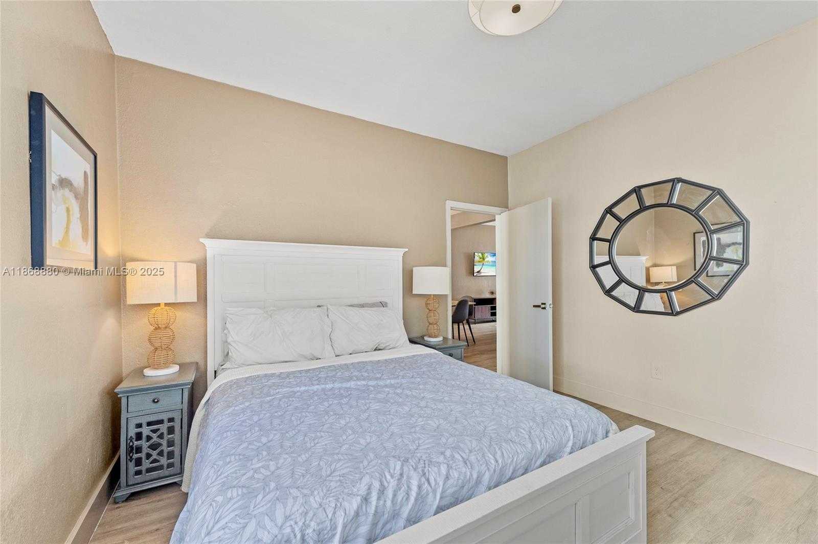 Small Image of 301 86TH ST #311-2, Miami Beach Number 11