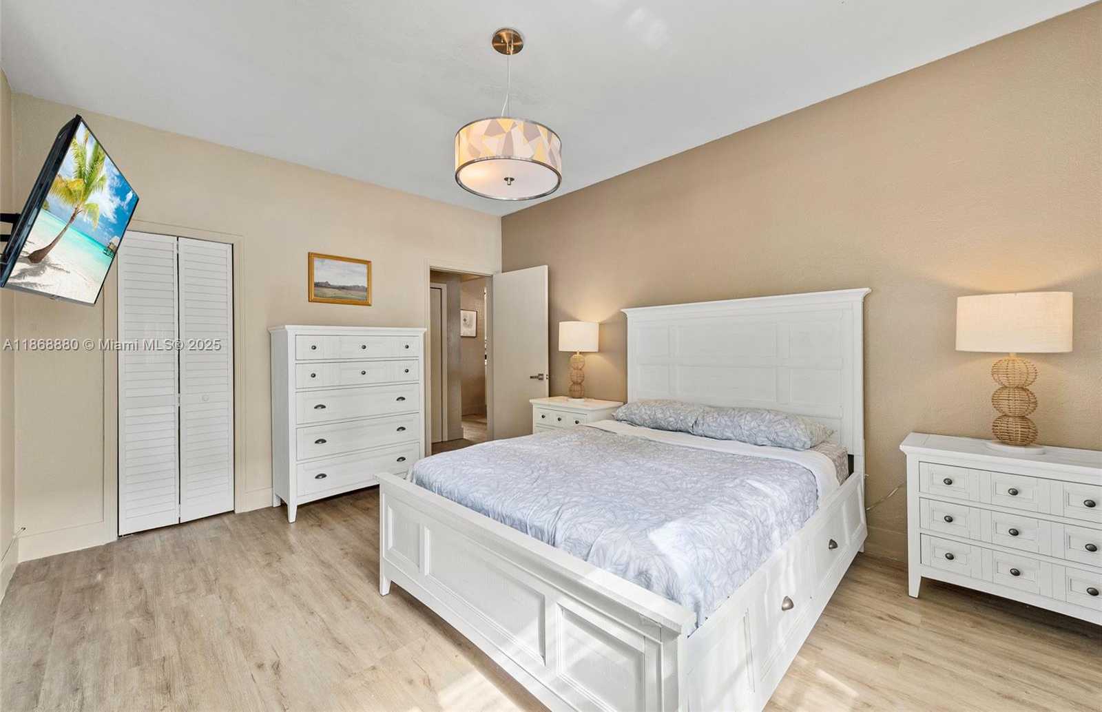 Small Image of 301 86TH ST #311-2, Miami Beach Number 13