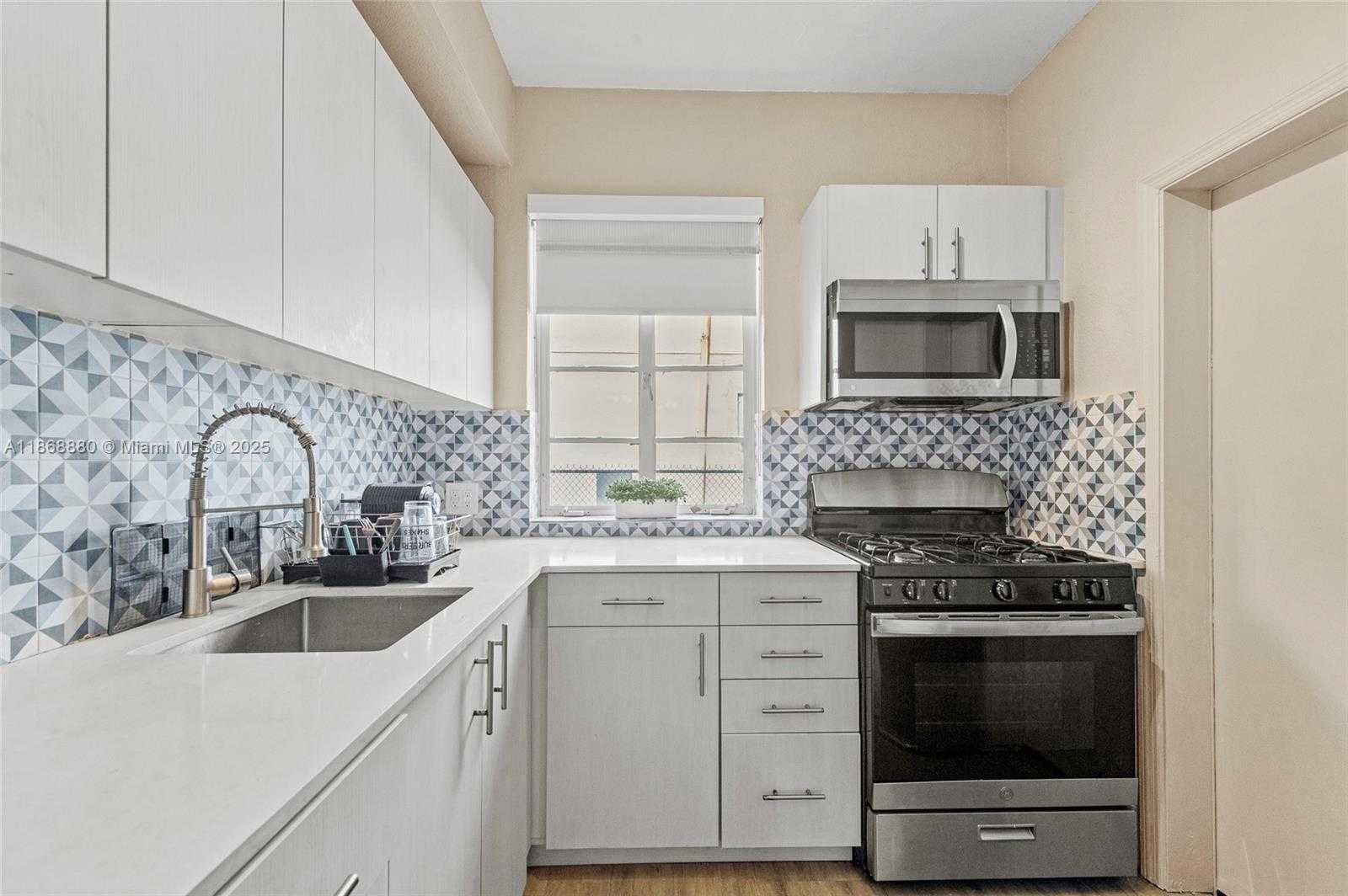 Small Image of 301 86TH ST #311-2, Miami Beach Number 9