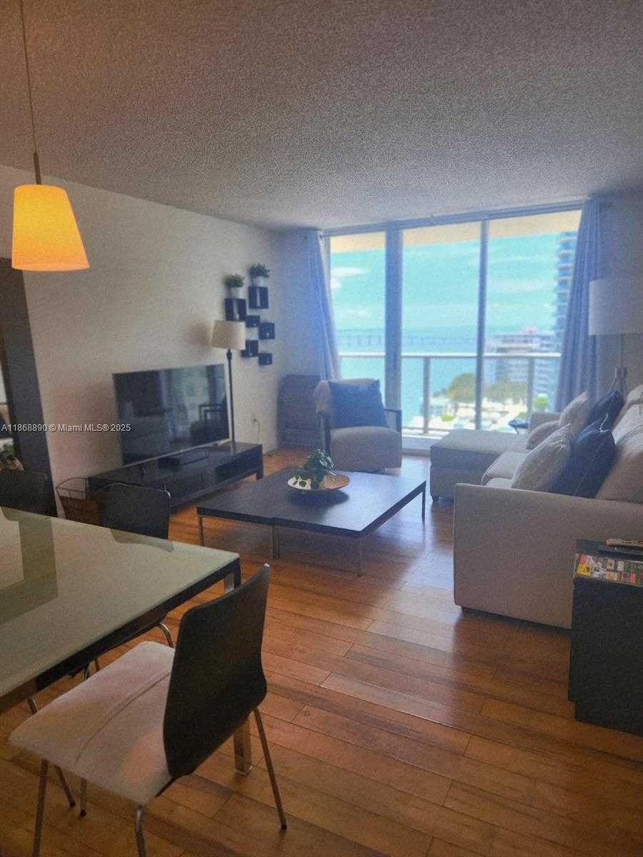 Small Image of 1155 BRICKELL BAY DR #1807, Miami Number 2