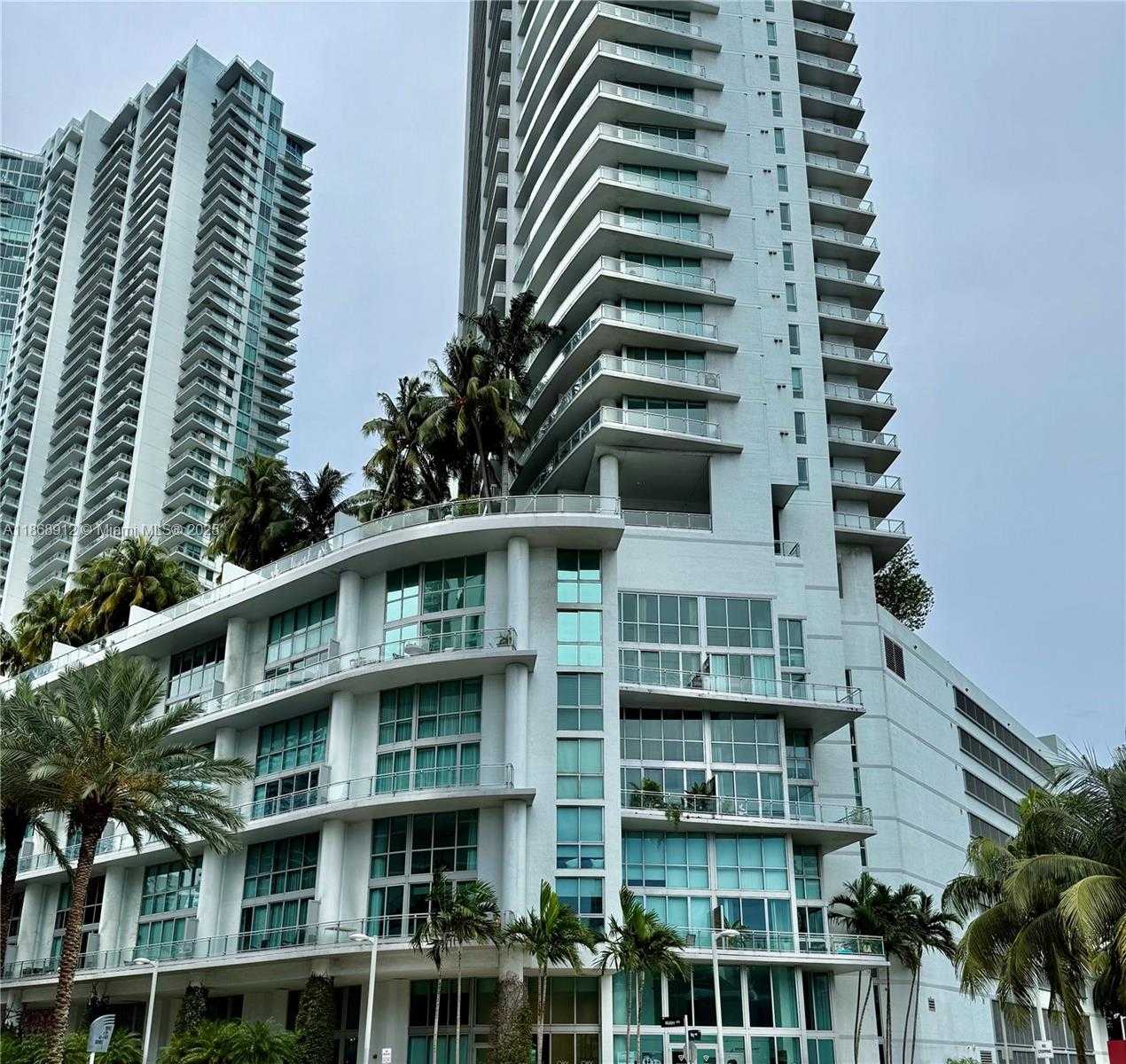 Small Image of 90 NW 3rd St, Miami, FL 33128, USA Number 16