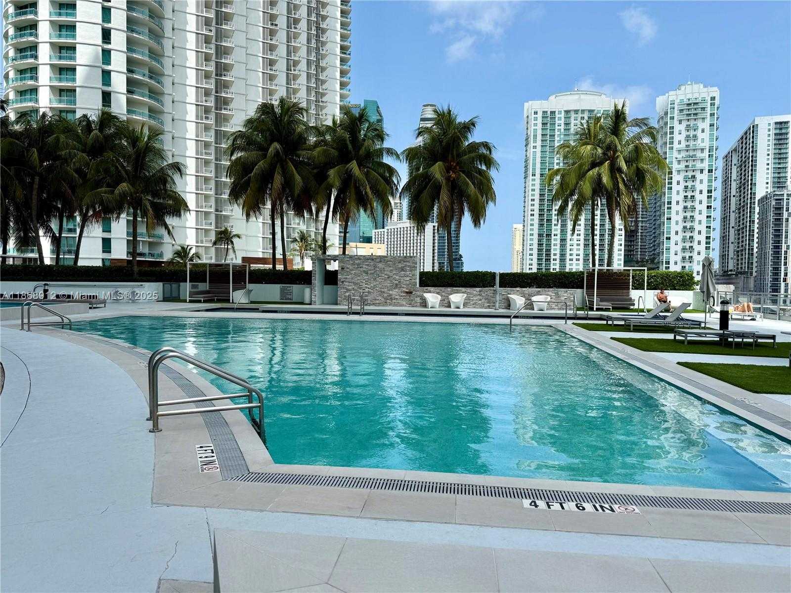 Small Image of 90 NW 3rd St, Miami, FL 33128, USA Number 22