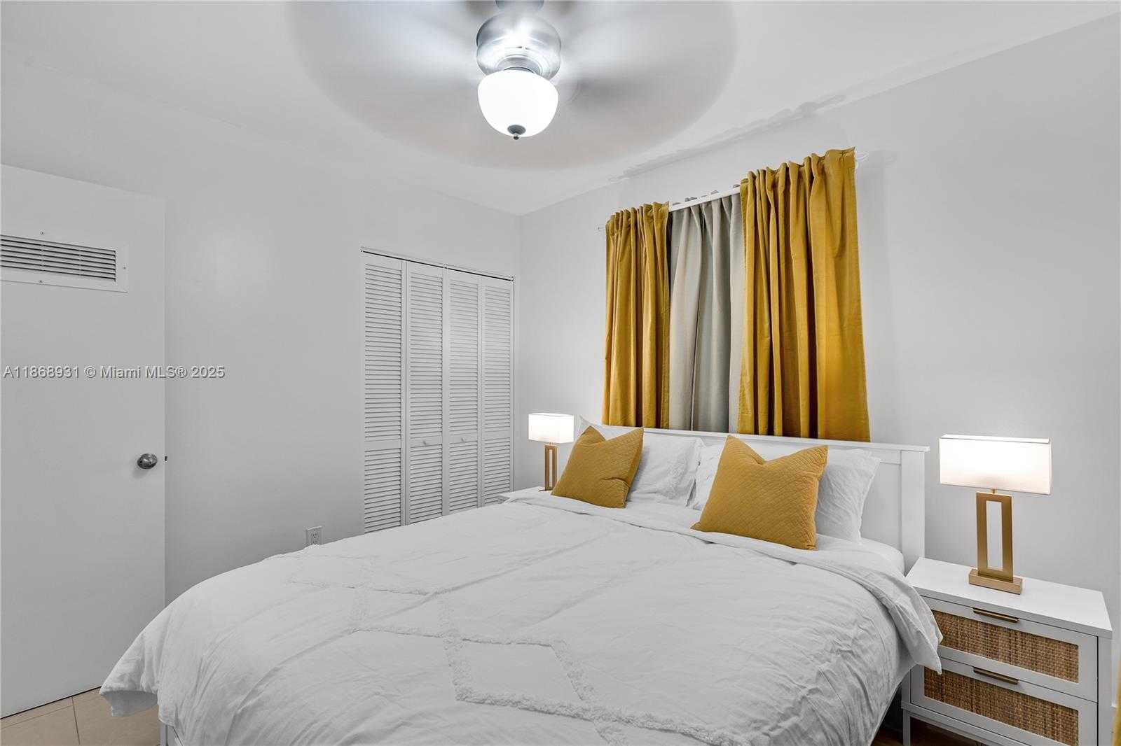 Small Image of 3 NAVARRE AVE #1, Coral Gables Number 13