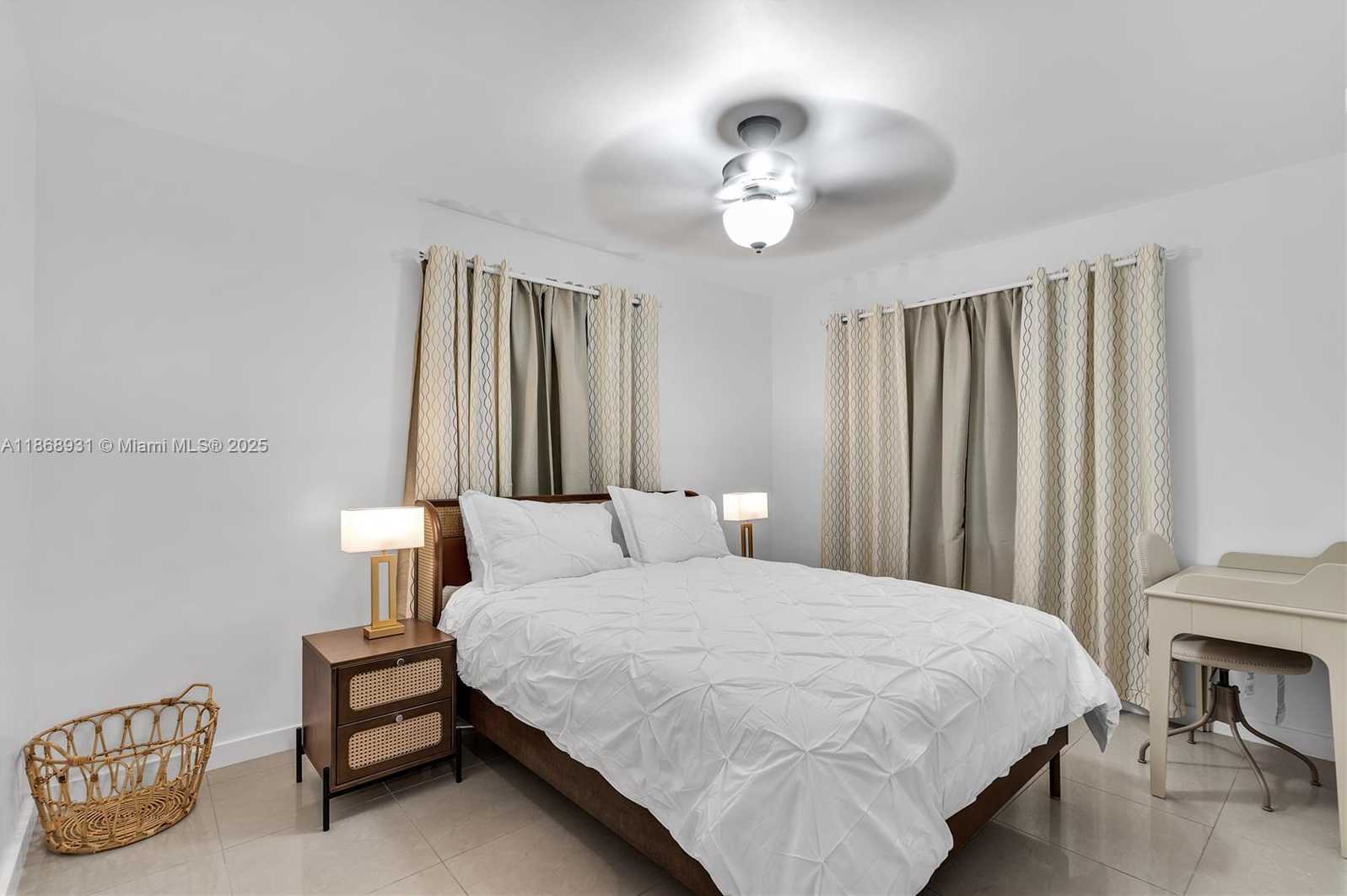 Small Image of 3 NAVARRE AVE #1, Coral Gables Number 8