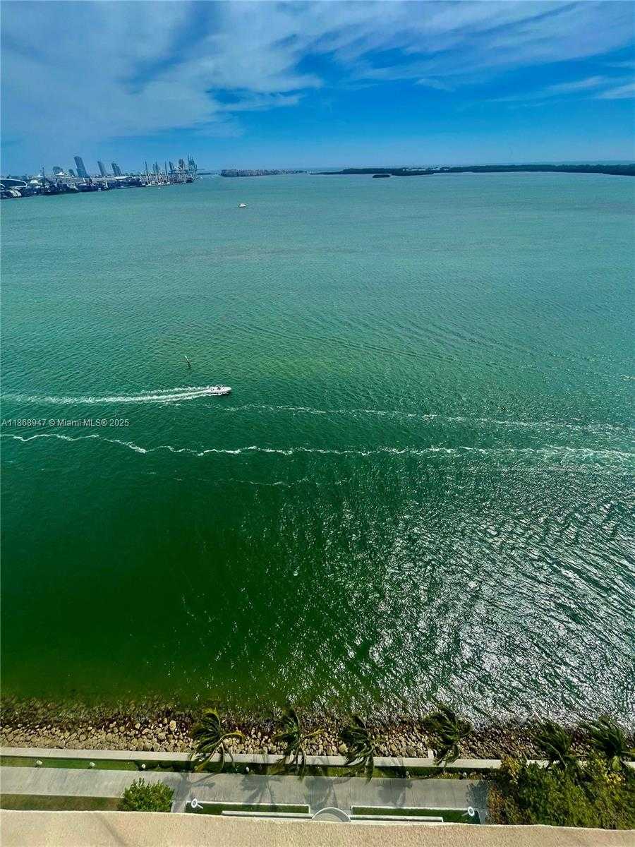 Small Image of 800 CLAUGHTON ISLAND DR #1701, Miami Number 12