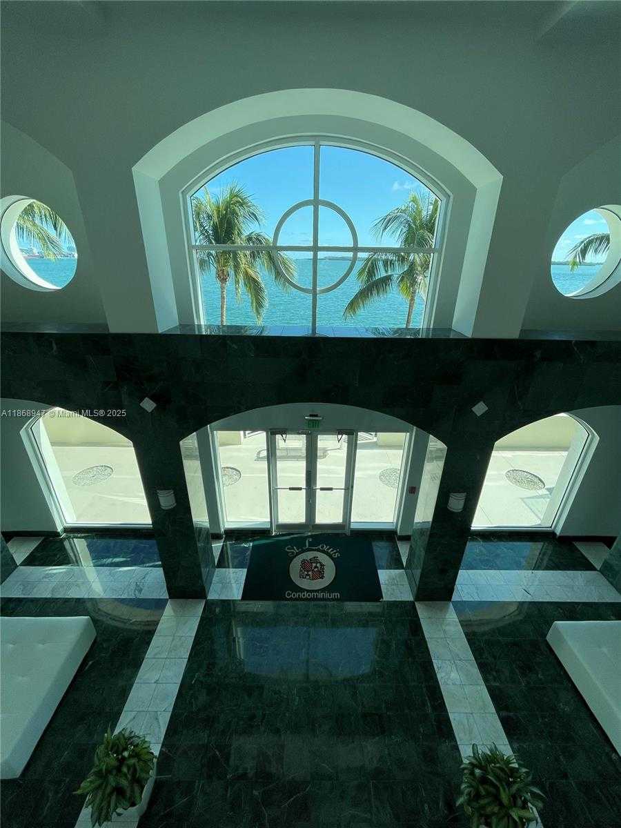 Small Image of 800 CLAUGHTON ISLAND DR #1701, Miami Number 15