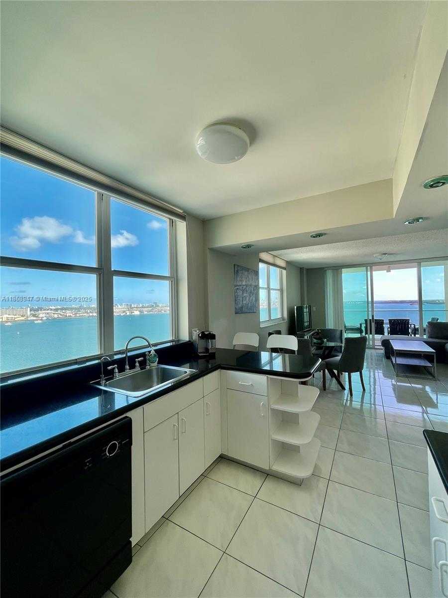 Small Image of 800 CLAUGHTON ISLAND DR #1701, Miami Number 3