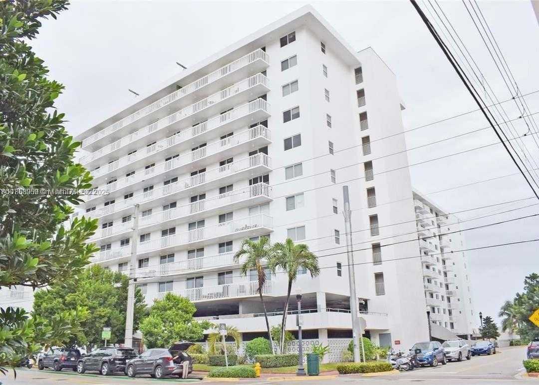 Small Image of 401 OCEAN DR #1103, Miami Beach Number 23