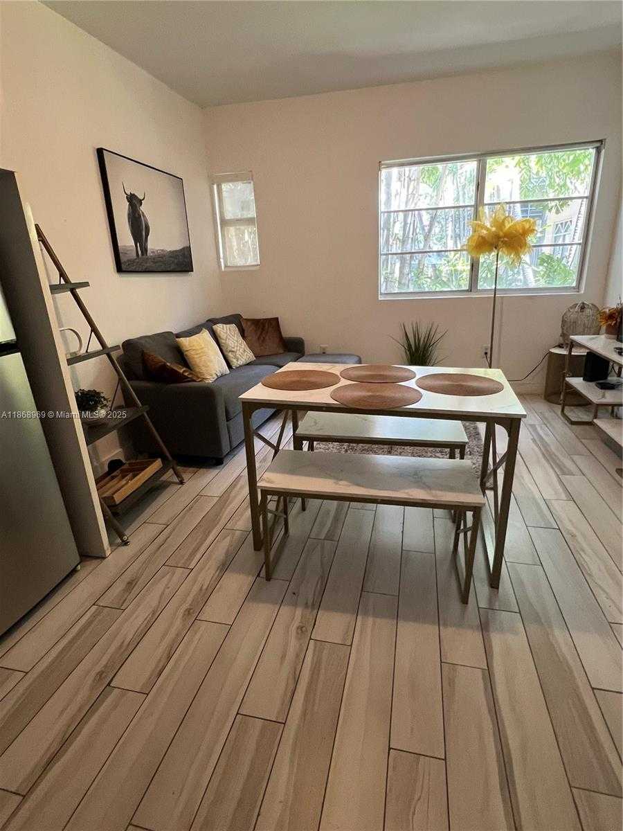 Small Image of 1560 MERIDIAN AVE #104, Miami Beach Number 2