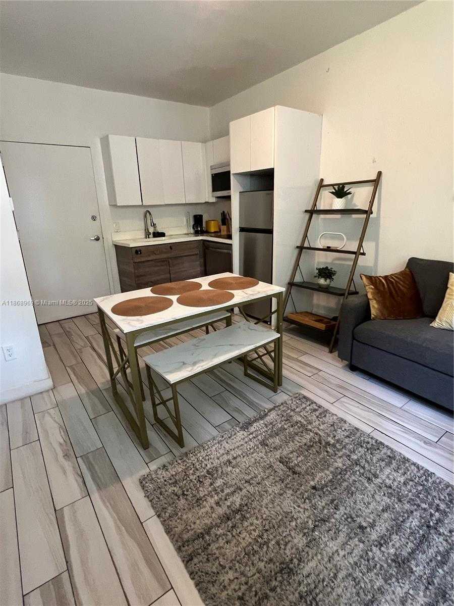Small Image of 1560 MERIDIAN AVE #104, Miami Beach Number 3