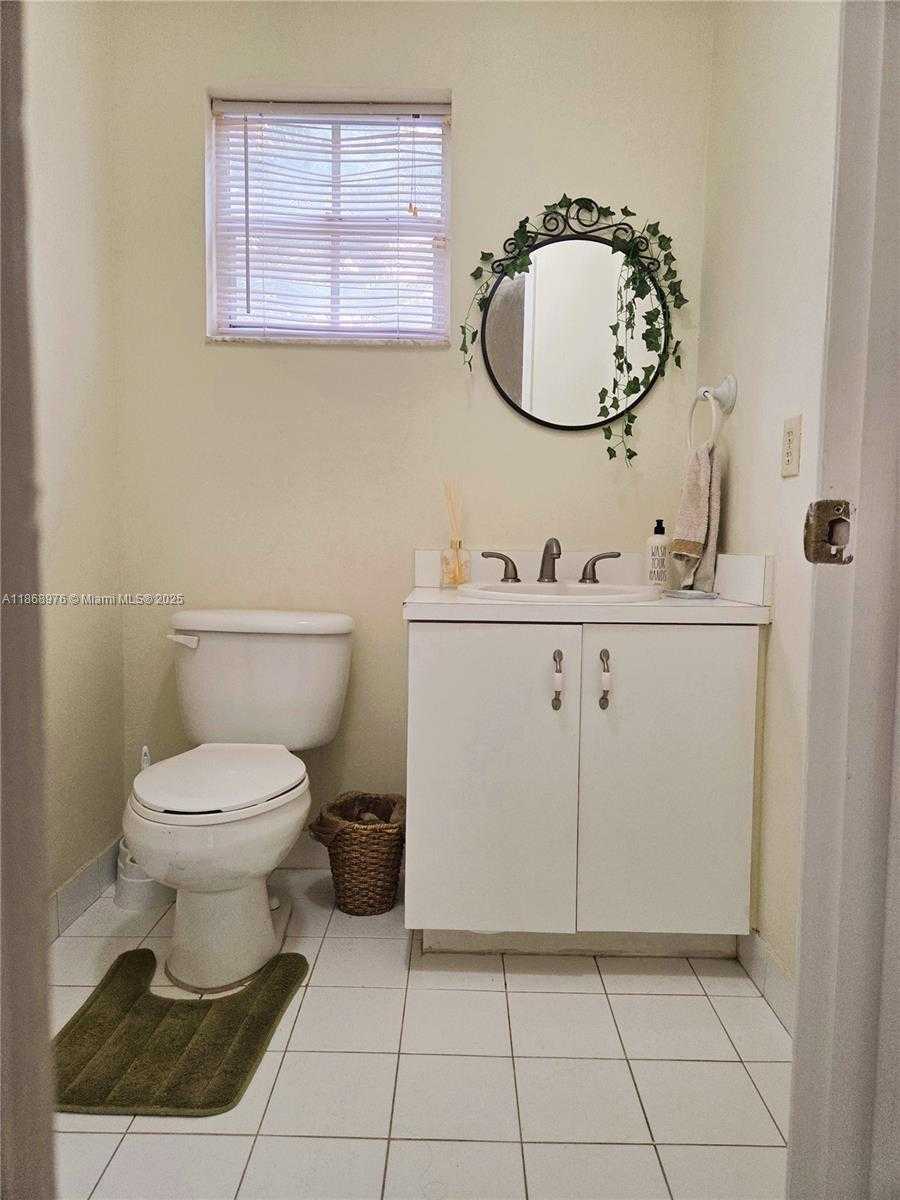 Small Image of 15591 SOUTH WEST 45TH TER, Miami Number 11