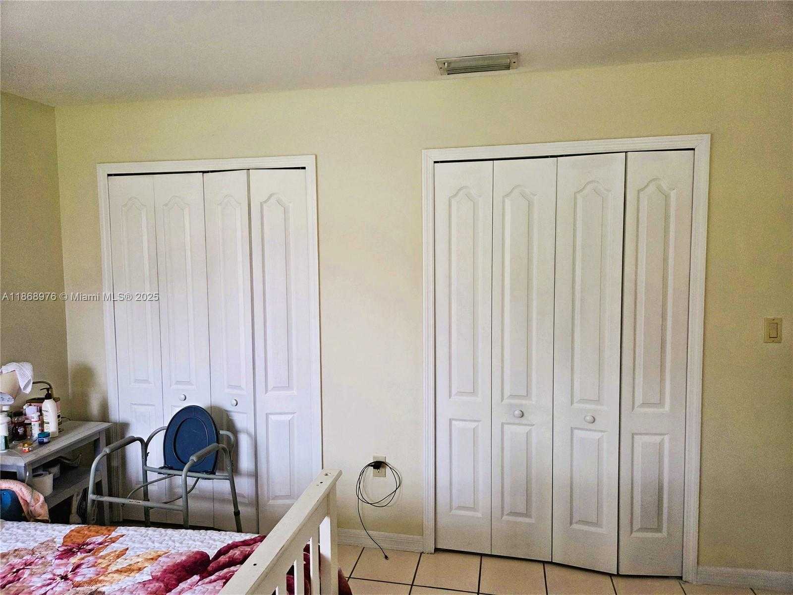 Small Image of 15591 SOUTH WEST 45TH TER, Miami Number 15