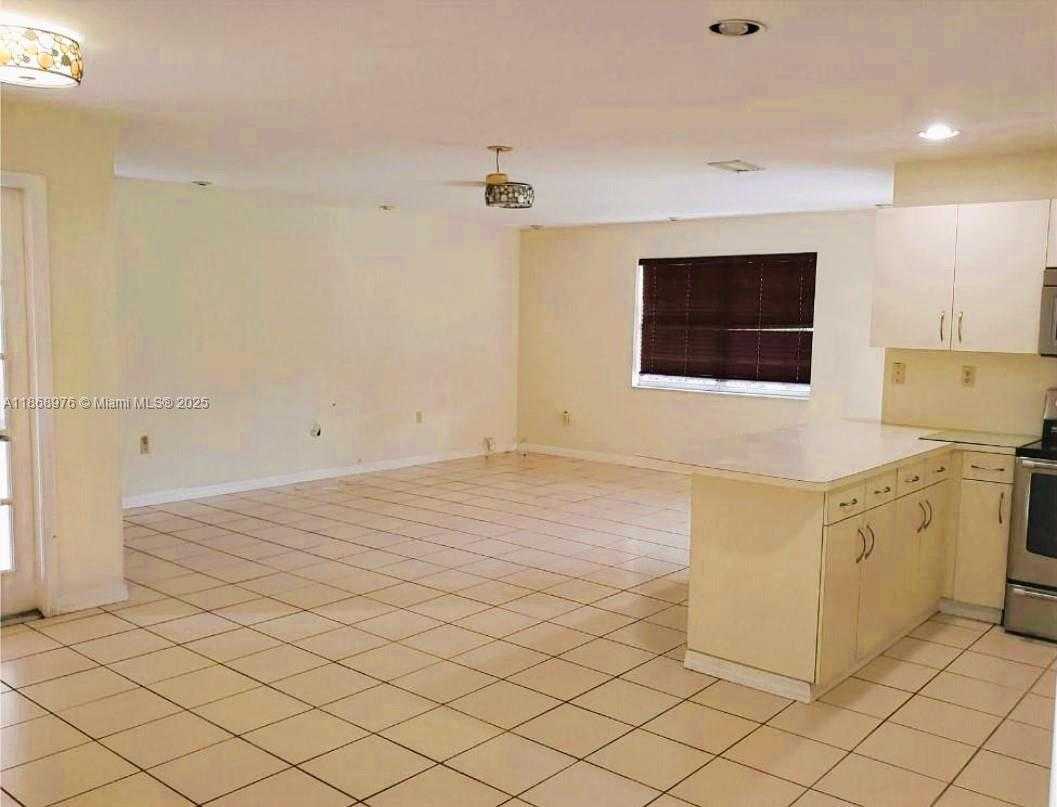 Small Image of 15591 SOUTH WEST 45TH TER, Miami Number 19