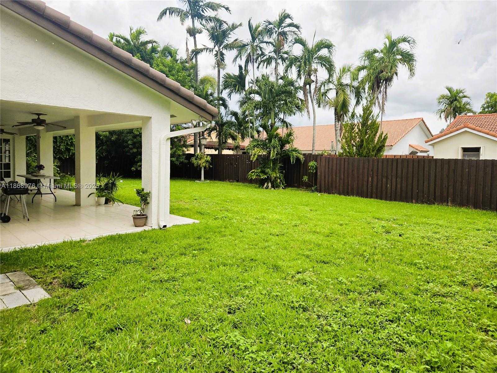 Small Image of 15591 SOUTH WEST 45TH TER, Miami Number 56