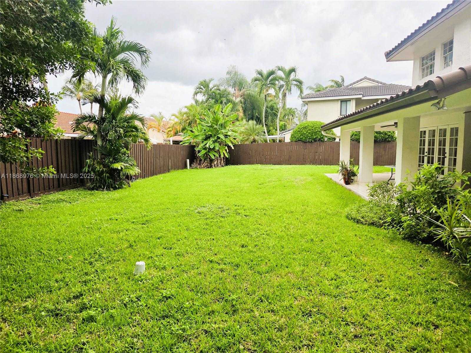 Small Image of 15591 SOUTH WEST 45TH TER, Miami Number 60