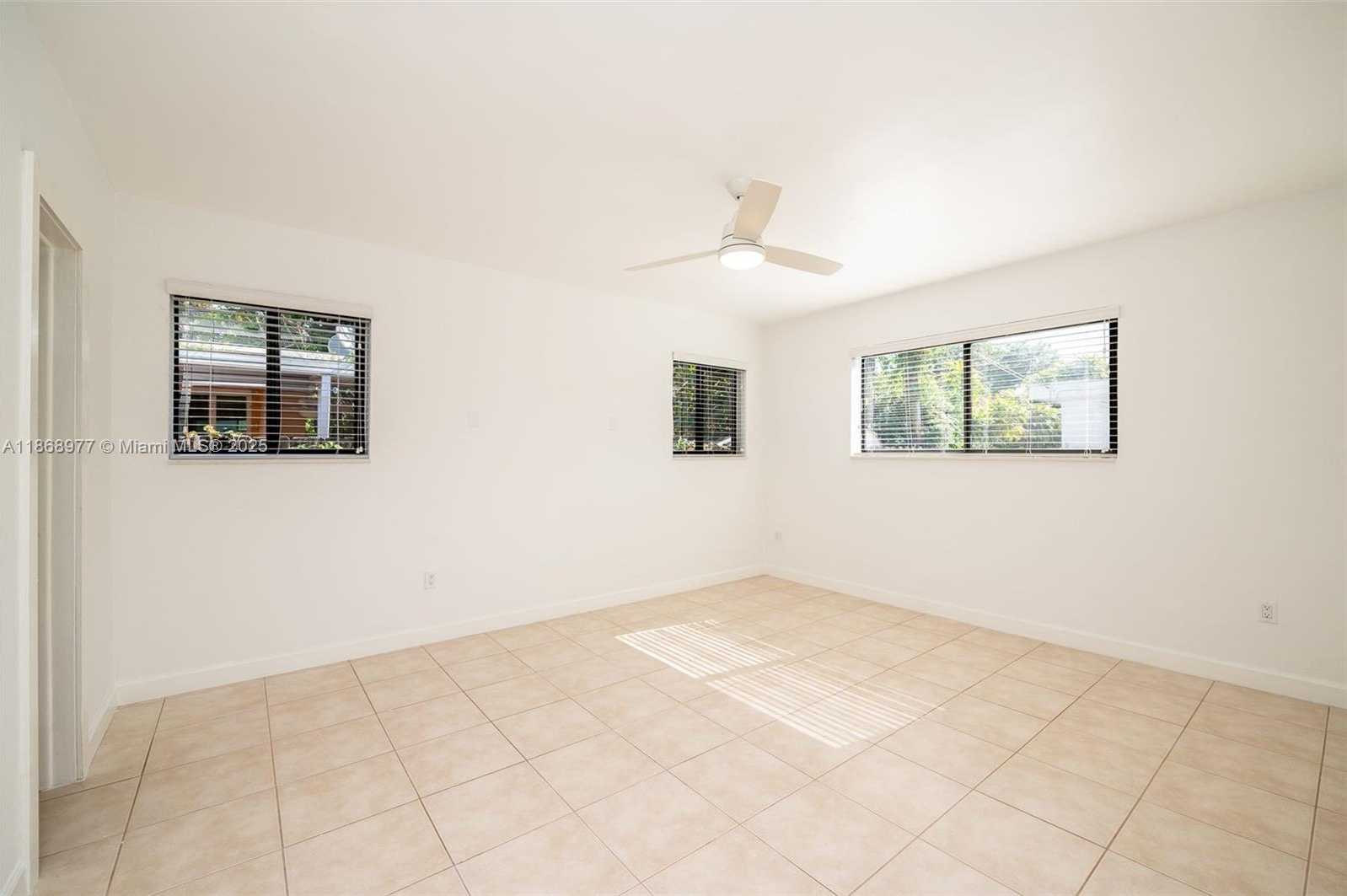 Small Image of 2340 SOUTH WEST 16TH ST, Miami Number 15