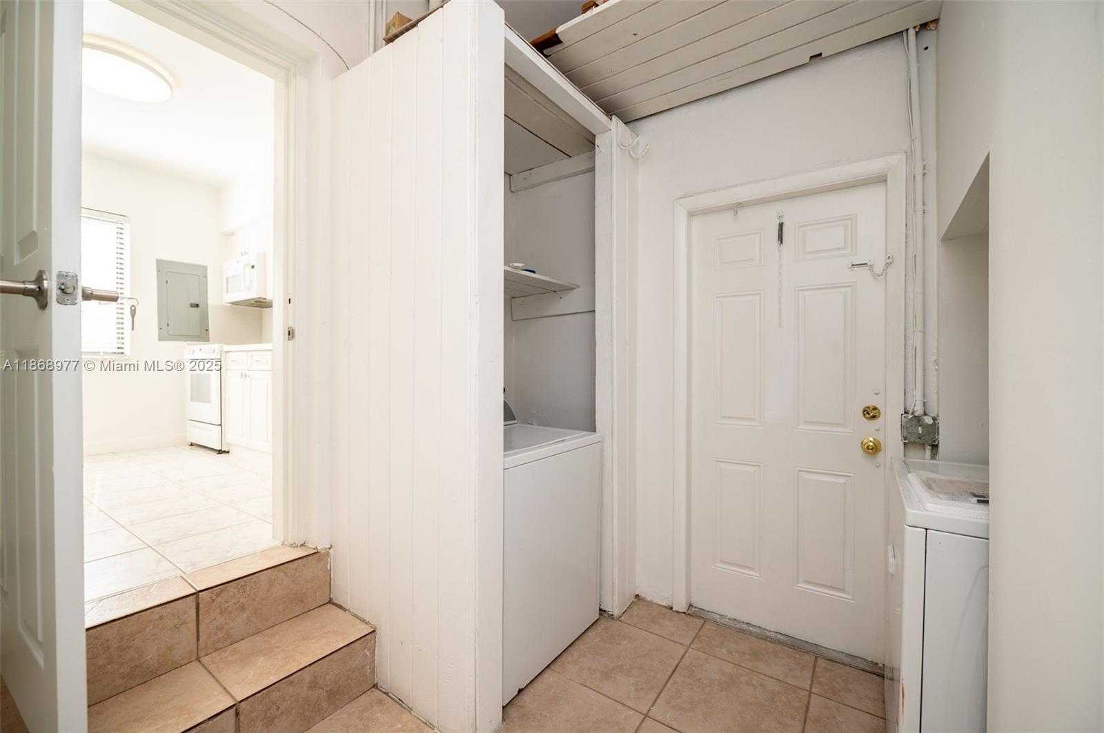 Small Image of 2340 SOUTH WEST 16TH ST, Miami Number 26
