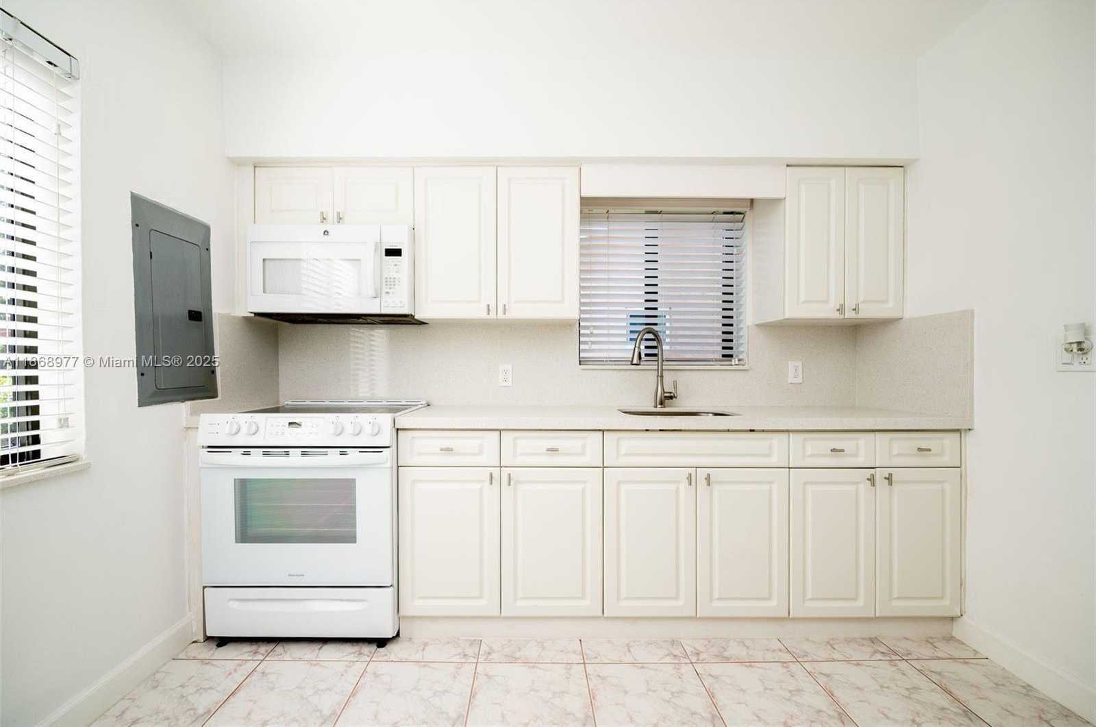 Small Image of 2340 SOUTH WEST 16TH ST, Miami Number 8