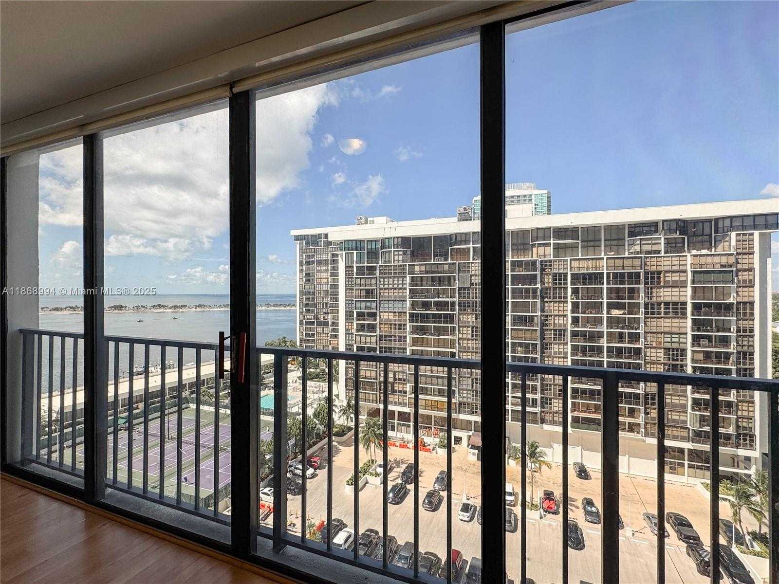 Small Image of 1901 BRICKELL AVE #B1405, Miami Number 8