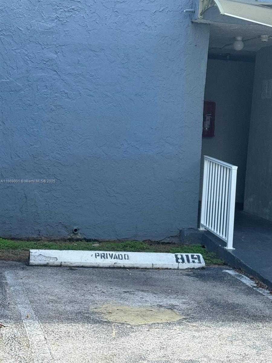 Small Image of 9375 FONTAINEBLEAU BLVD #L418, Miami Number 24