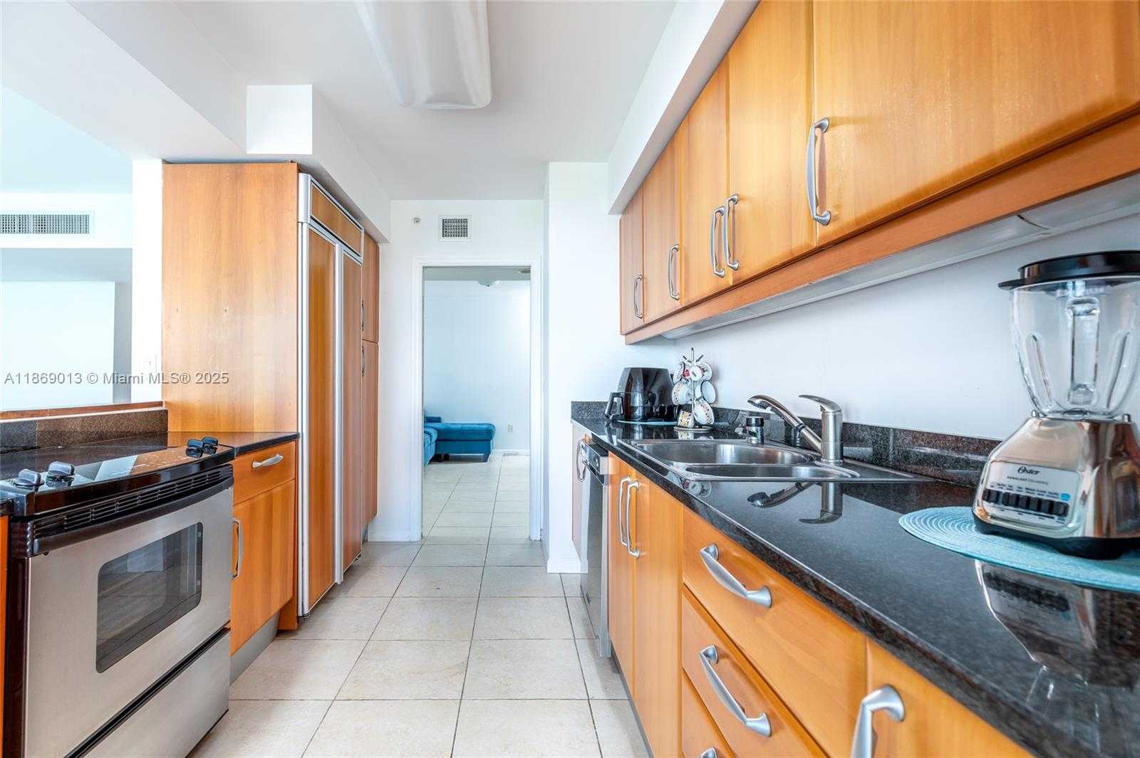 Small Image of 16500 COLLINS AVE #655, Sunny Isles Beach Number 12