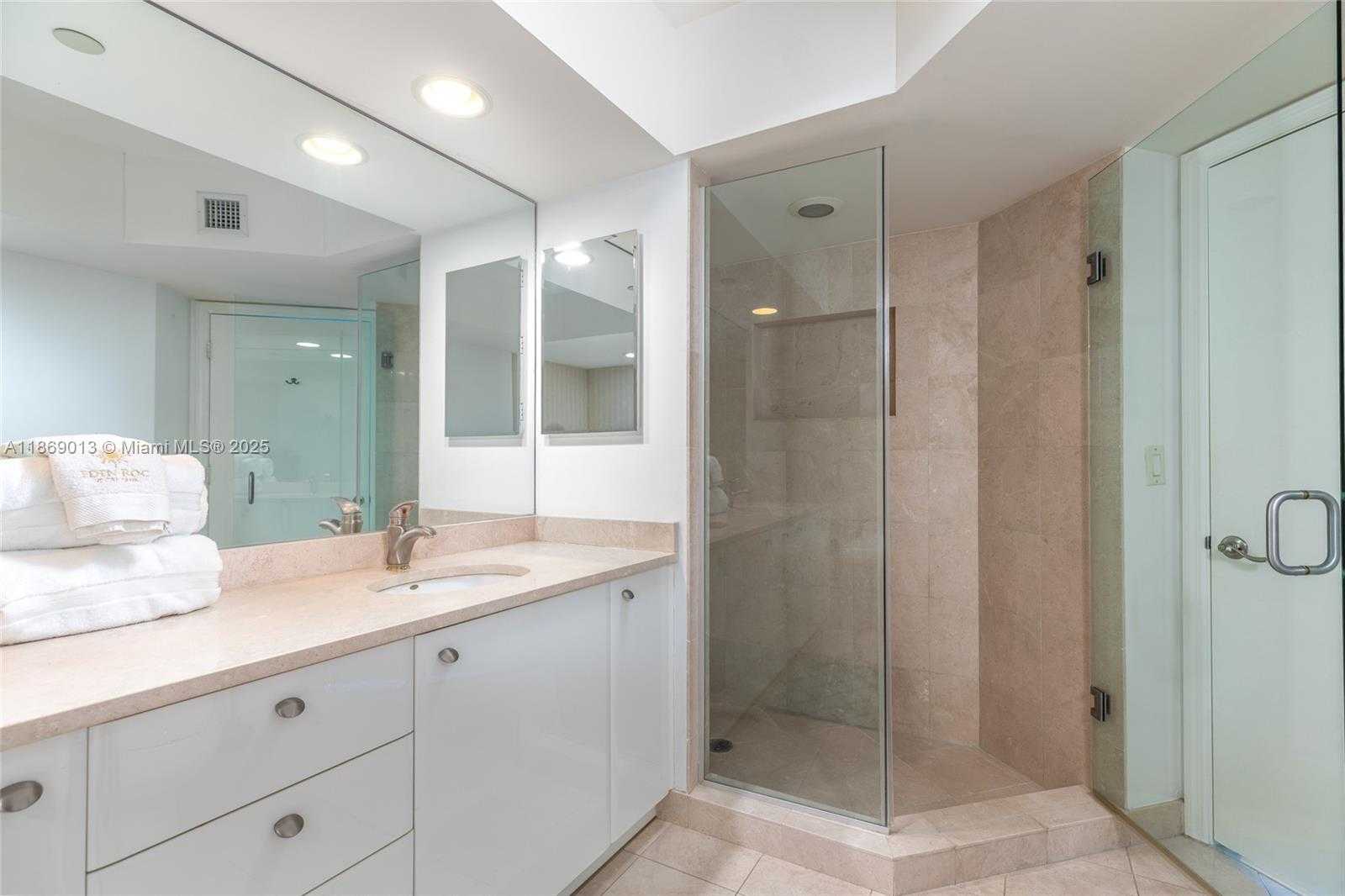 Small Image of 16500 COLLINS AVE #655, Sunny Isles Beach Number 30