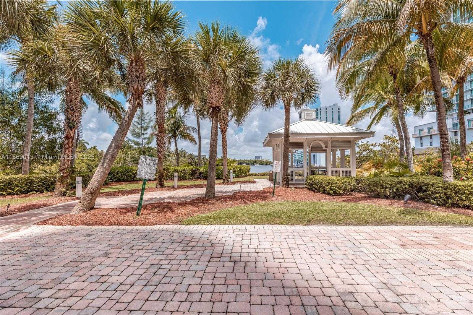 Small Image of 16500 COLLINS AVE #655, Sunny Isles Beach Number 4