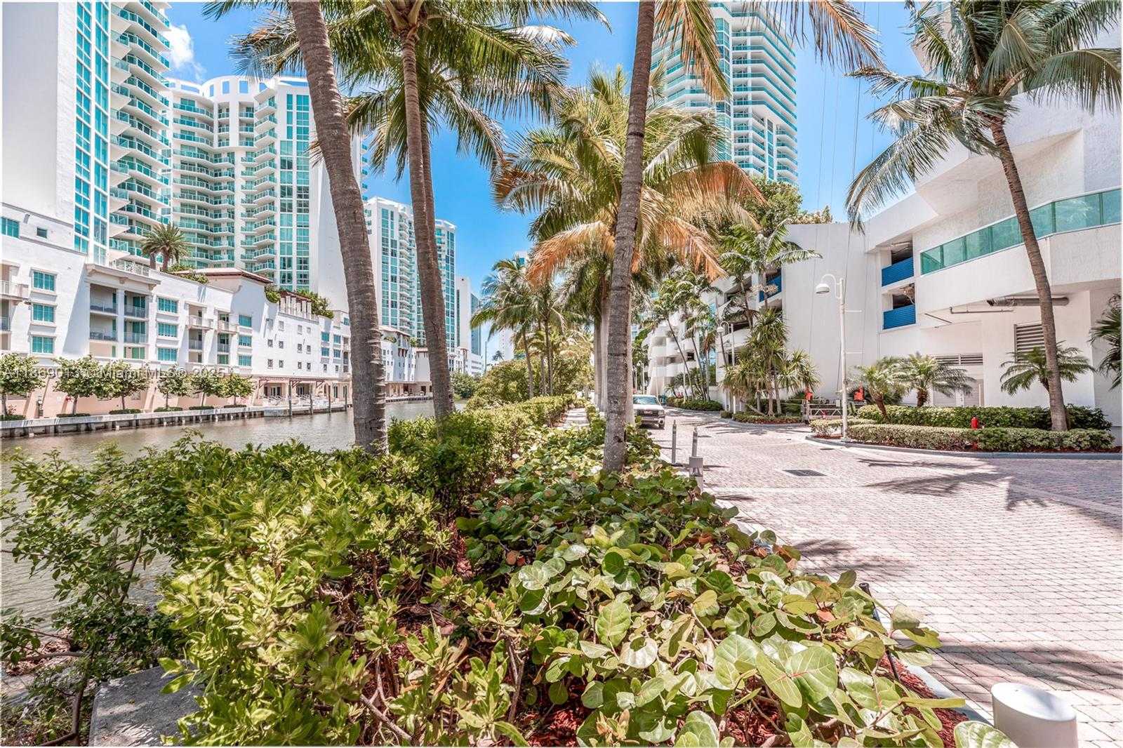 Small Image of 16500 COLLINS AVE #655, Sunny Isles Beach Number 5