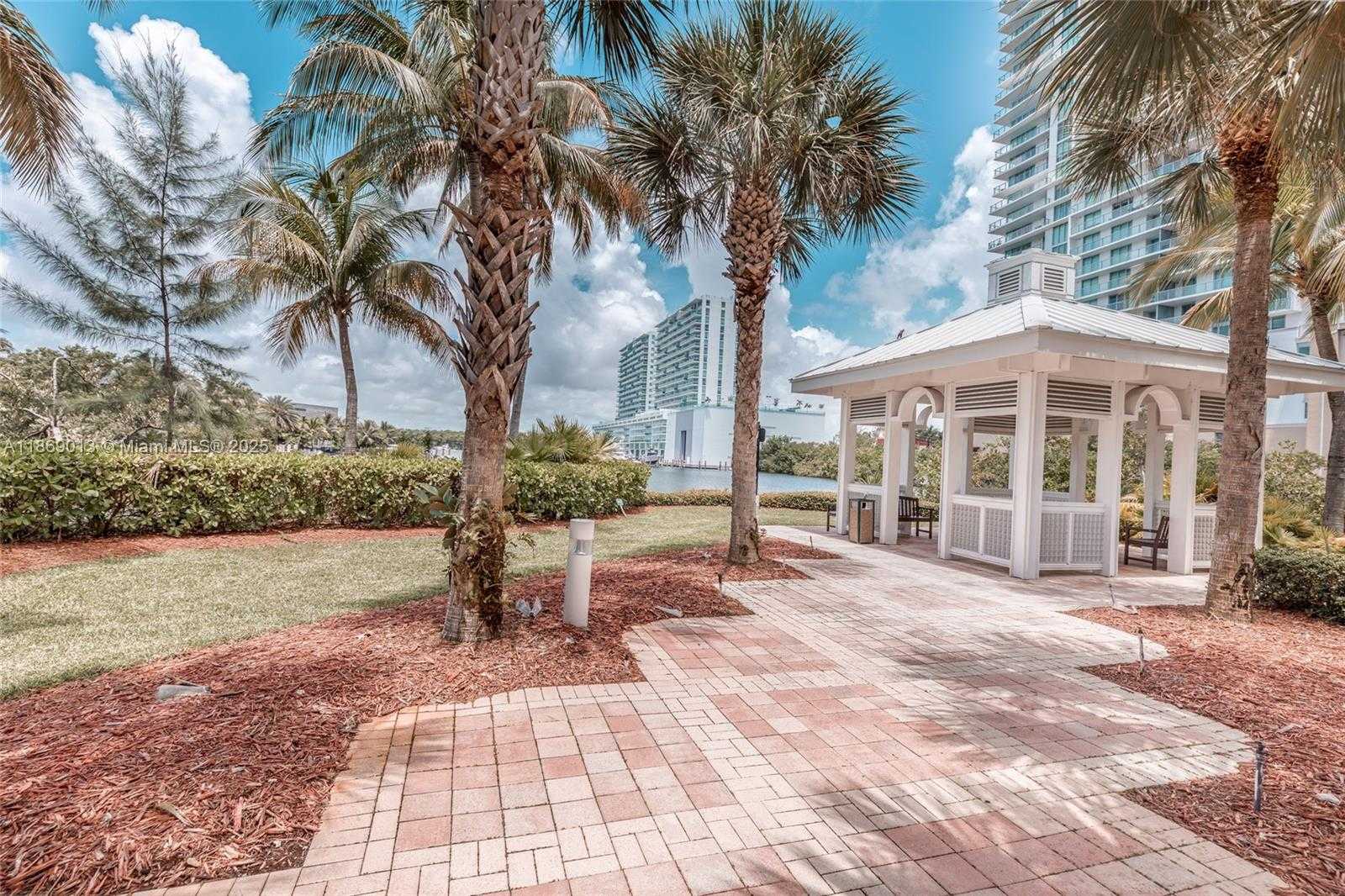 Small Image of 16500 COLLINS AVE #655, Sunny Isles Beach Number 6