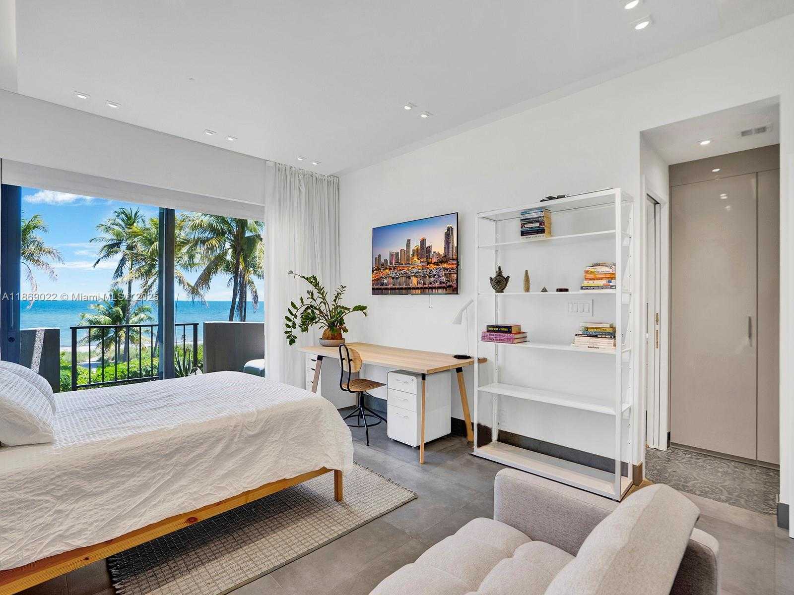 Small Image of 201 CRANDON BLVD #176, Key Biscayne Number 31