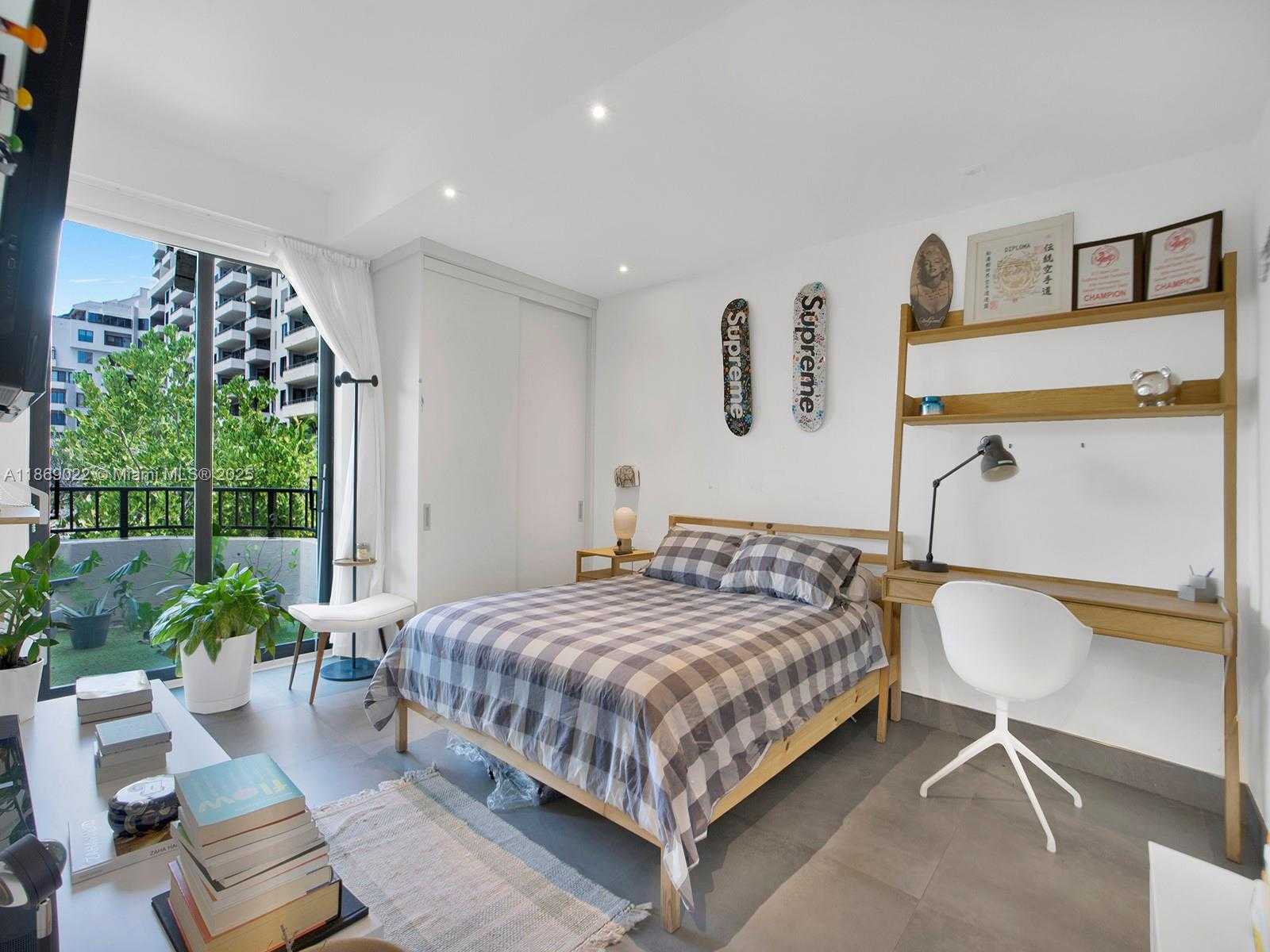 Small Image of 201 CRANDON BLVD #176, Key Biscayne Number 35