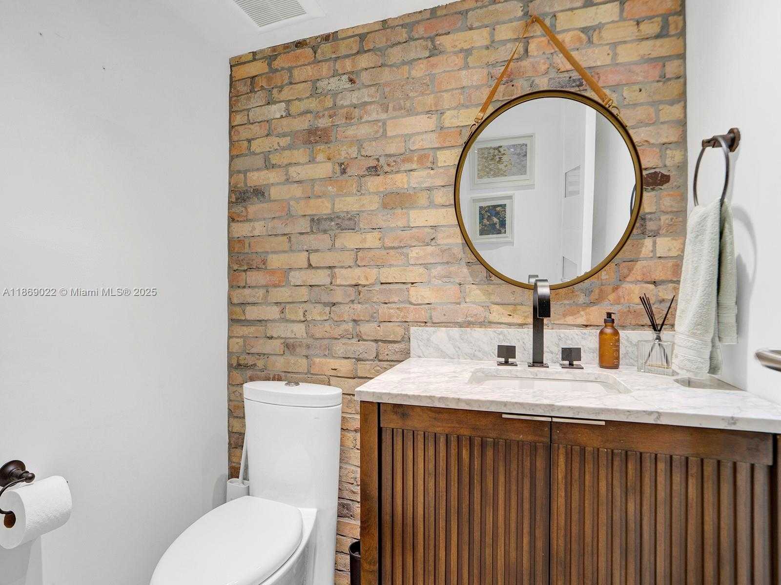 Small Image of 201 CRANDON BLVD #176, Key Biscayne Number 45