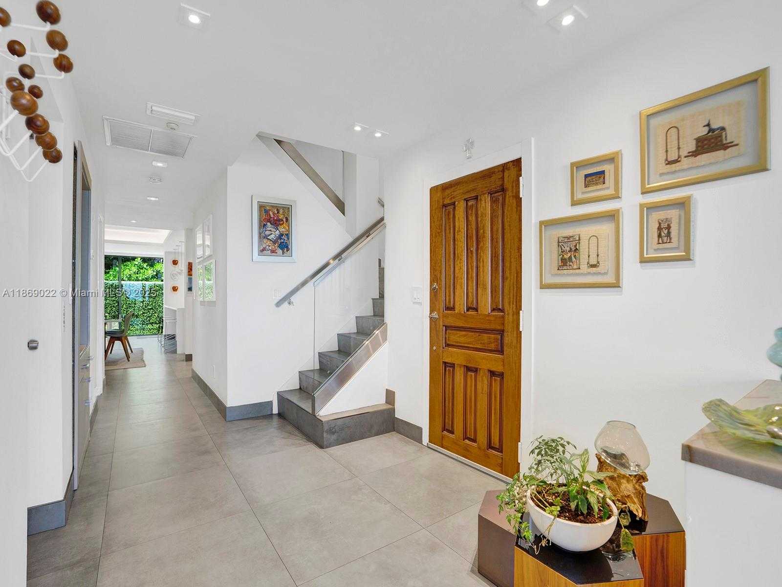 Small Image of 201 CRANDON BLVD #176, Key Biscayne Number 9