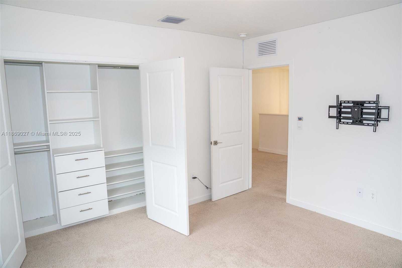 Small Image of 12972 SOUTH WEST 265TH TER, Homestead Number 19