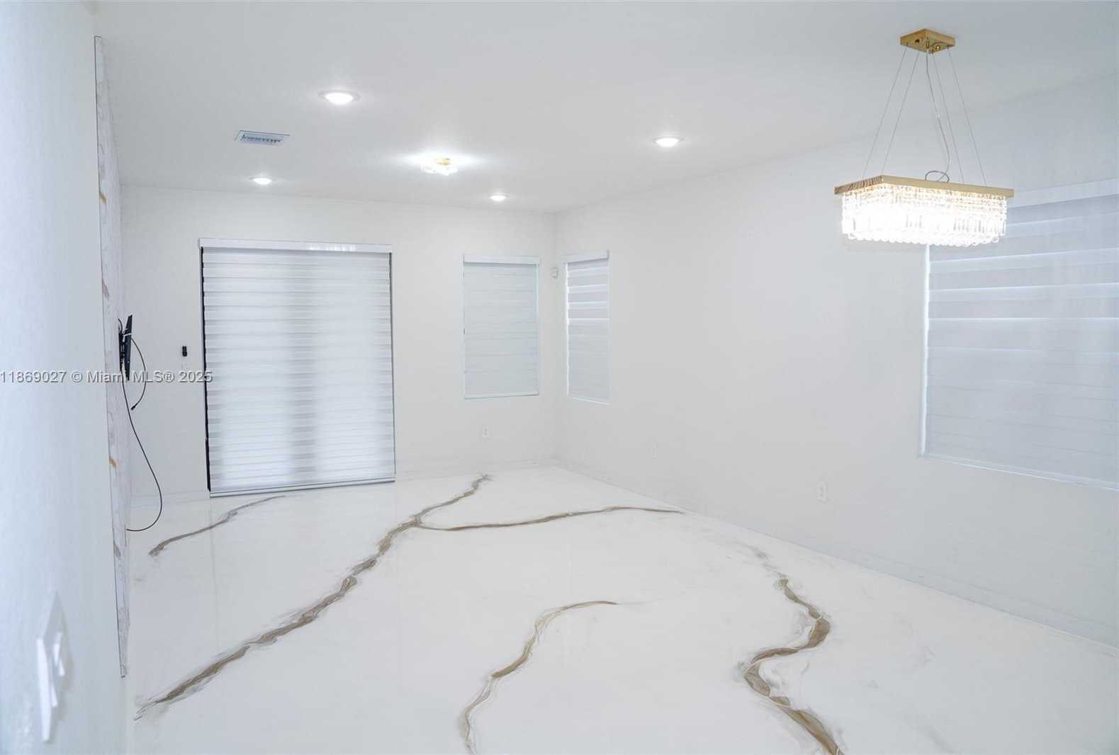 Small Image of 12972 SOUTH WEST 265TH TER, Homestead Number 7