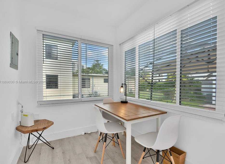 Small Image of 3521 SOUTH WEST 16TH ST, Miami Number 25