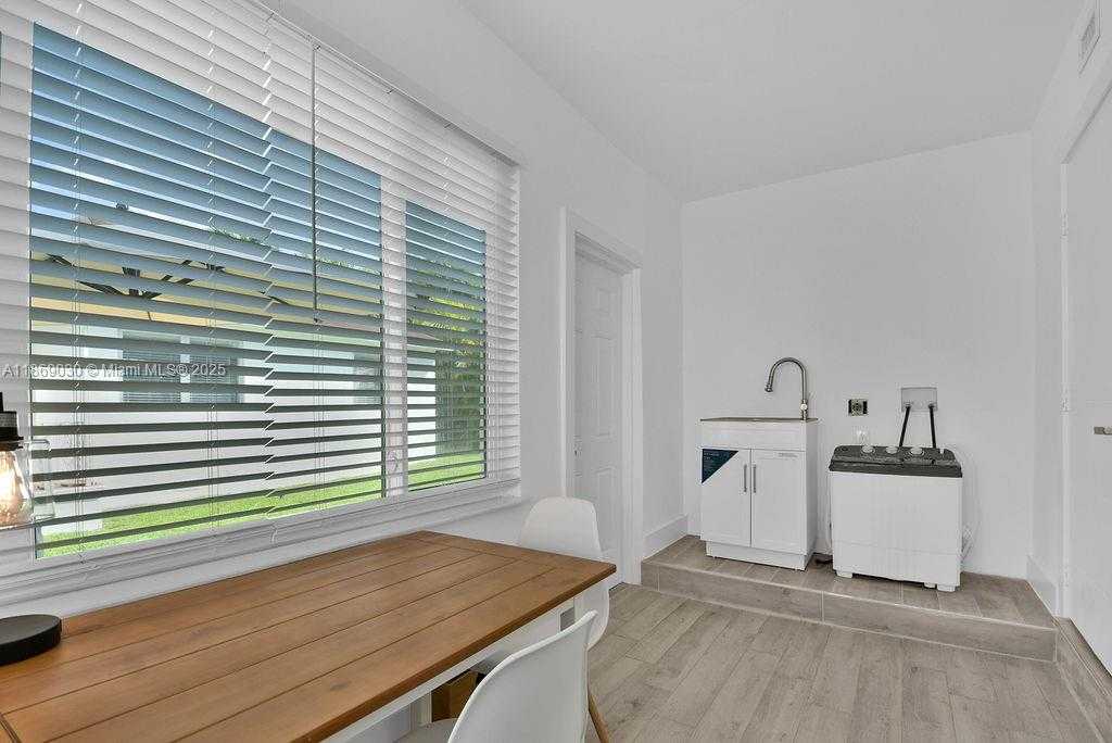 Small Image of 3521 SOUTH WEST 16TH ST, Miami Number 26